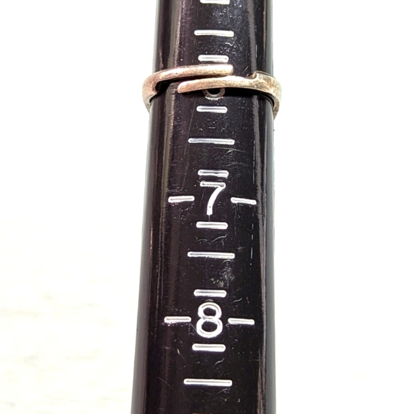 Vintage 70's Southwestern Sterling Silver Ring with Turquoise Stone - Picture 11 of 11